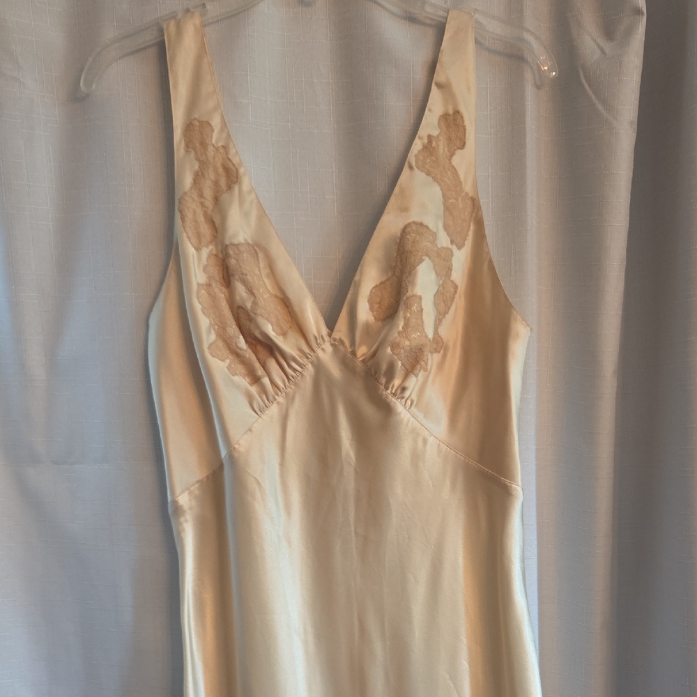 Victoria's Secret Ivory Satin Chemise with Lace